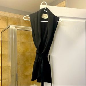 Aritzia Wilfred wrap/blouse